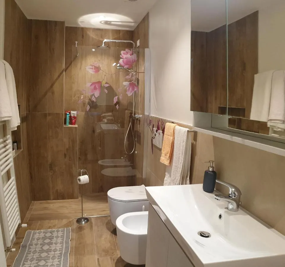 Casa Vacanza & Suite Joy Пескьера-дель-Гарда Апартаменты